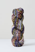 Load image into Gallery viewer, Urth Yarns Koozoo (3-Ply Chunky Merino)